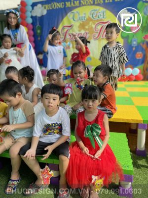 Vui tết trung thu trường mầm non Dạ Lý Hương