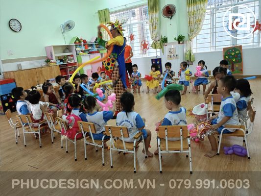 Vui tết trung thu trường mầm non Dạ Lý Hương