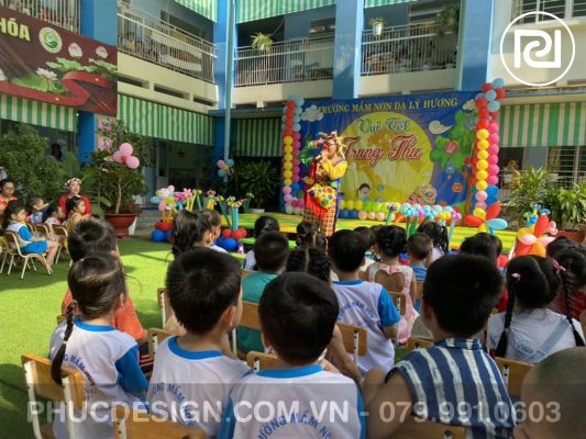 Vui tết trung thu trường mầm non Dạ Lý Hương