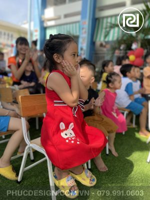 Vui tết trung thu trường mầm non Dạ Lý Hương