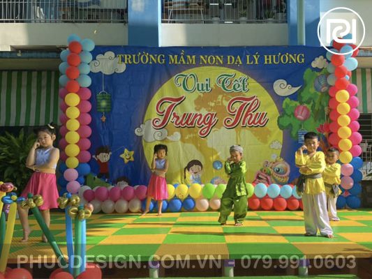 Vui tết trung thu trường mầm non Dạ Lý Hương