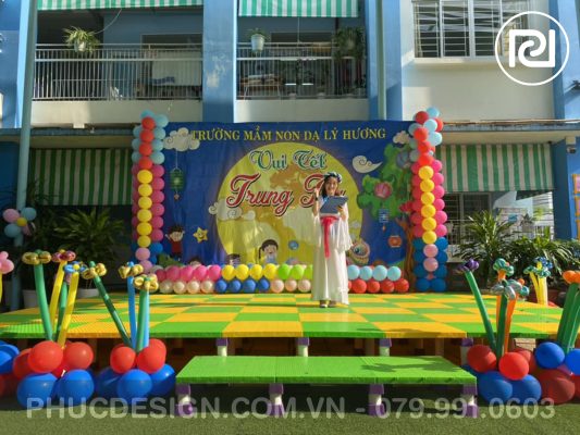 Vui tết trung thu trường mầm non Dạ Lý Hương