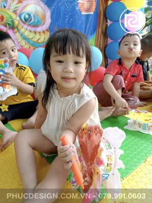 Vui tết trung thu trường mầm non Dạ Lý Hương