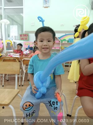 Vui tết trung thu trường mầm non Dạ Lý Hương