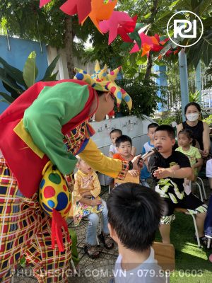 Vui tết trung thu trường mầm non Dạ Lý Hương