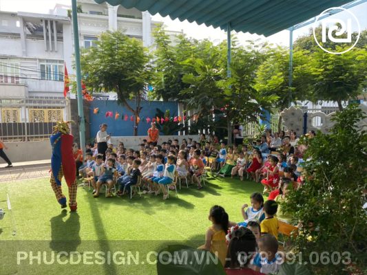Vui tết trung thu trường mầm non Dạ Lý Hương