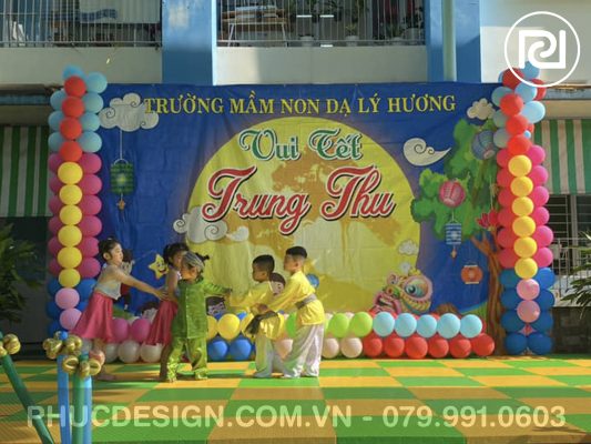 Vui tết trung thu trường mầm non Dạ Lý Hương