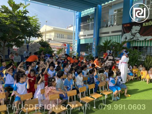 Vui tết trung thu trường mầm non Dạ Lý Hương