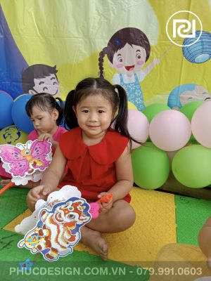 Vui tết trung thu trường mầm non Dạ Lý Hương