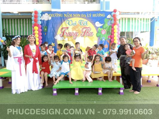 Vui tết trung thu trường mầm non Dạ Lý Hương