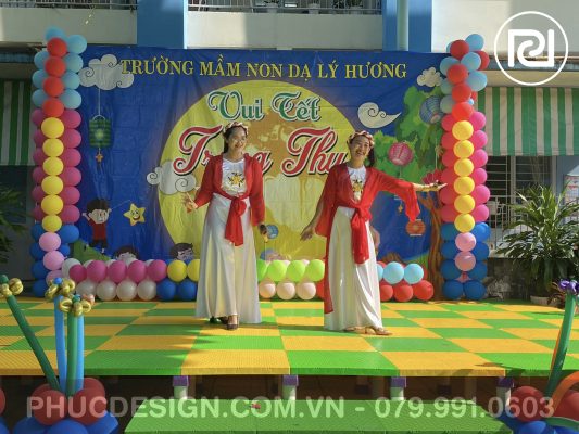 Vui tết trung thu trường mầm non Dạ Lý Hương