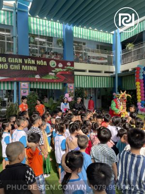 Vui tết trung thu trường mầm non Dạ Lý Hương