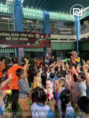Vui tết trung thu trường mầm non Dạ Lý Hương