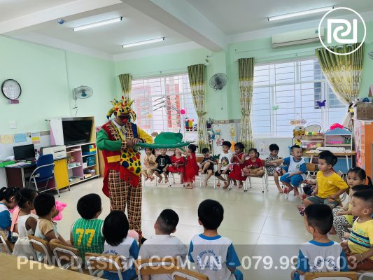 Vui tết trung thu trường mầm non Dạ Lý Hương
