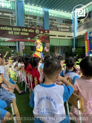 Vui tết trung thu trường mầm non Dạ Lý Hương