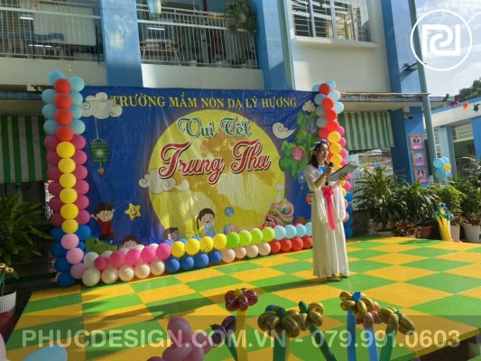 Vui tết trung thu trường mầm non Dạ Lý Hương