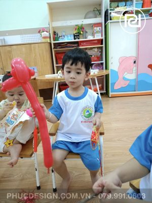 Vui tết trung thu trường mầm non Dạ Lý Hương