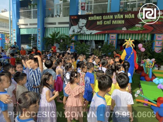 Vui tết trung thu trường mầm non Dạ Lý Hương