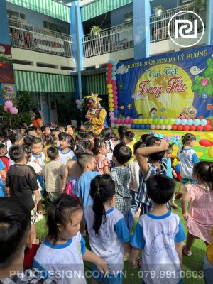 Vui tết trung thu trường mầm non Dạ Lý Hương