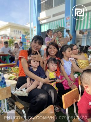 Vui tết trung thu trường mầm non Dạ Lý Hương