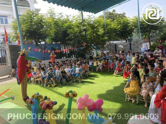 Vui tết trung thu trường mầm non Dạ Lý Hương