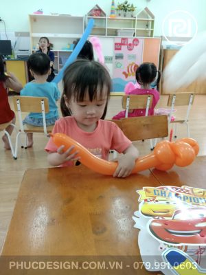 Vui tết trung thu trường mầm non Dạ Lý Hương