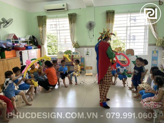 Vui tết trung thu trường mầm non Dạ Lý Hương