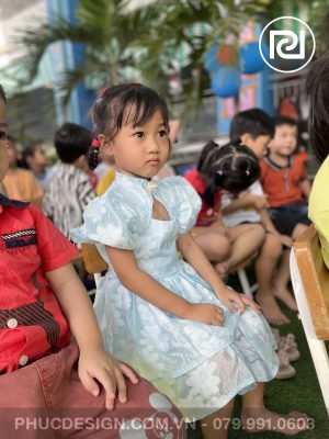 Vui tết trung thu trường mầm non Dạ Lý Hương